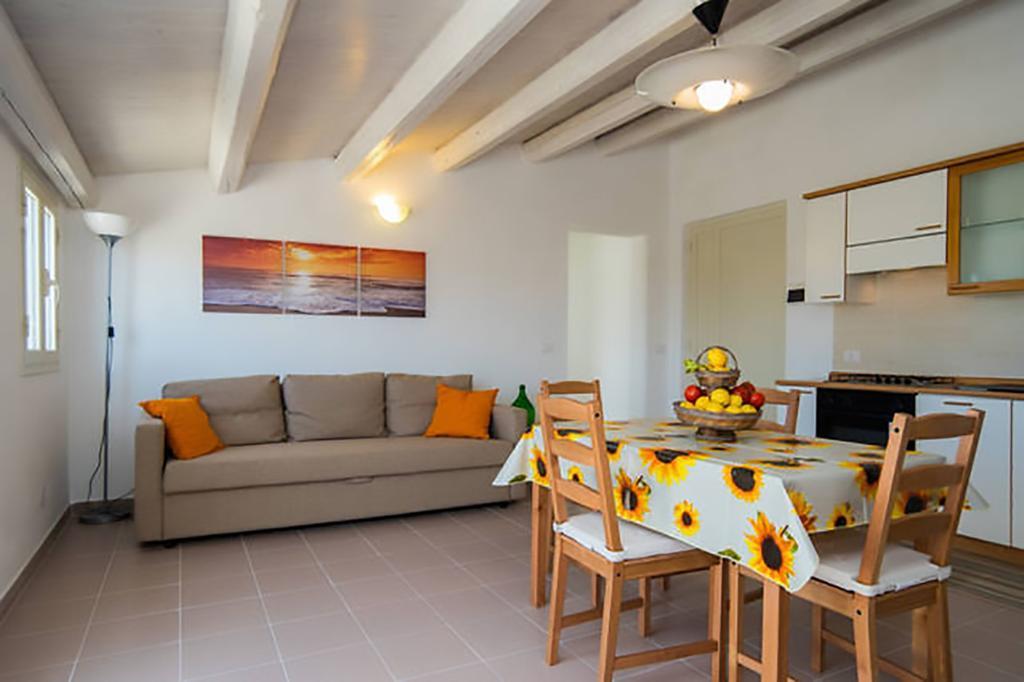 La Giara - Holiday Apartments Sampieri Extérieur photo